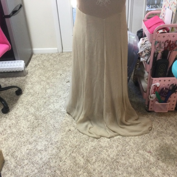 100% Silk Strapless Evening Gown, Gold Silk Chiffon and Satin, Size 16, Talbots - Picture 3 of 3